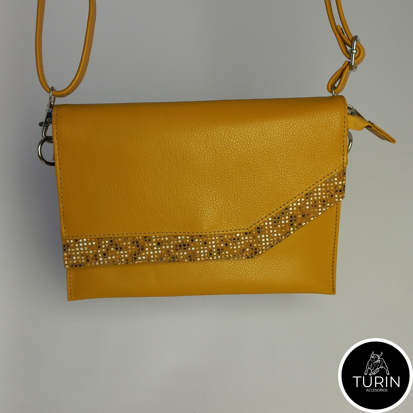 Bolso Clutch Montesilvano Mostaza